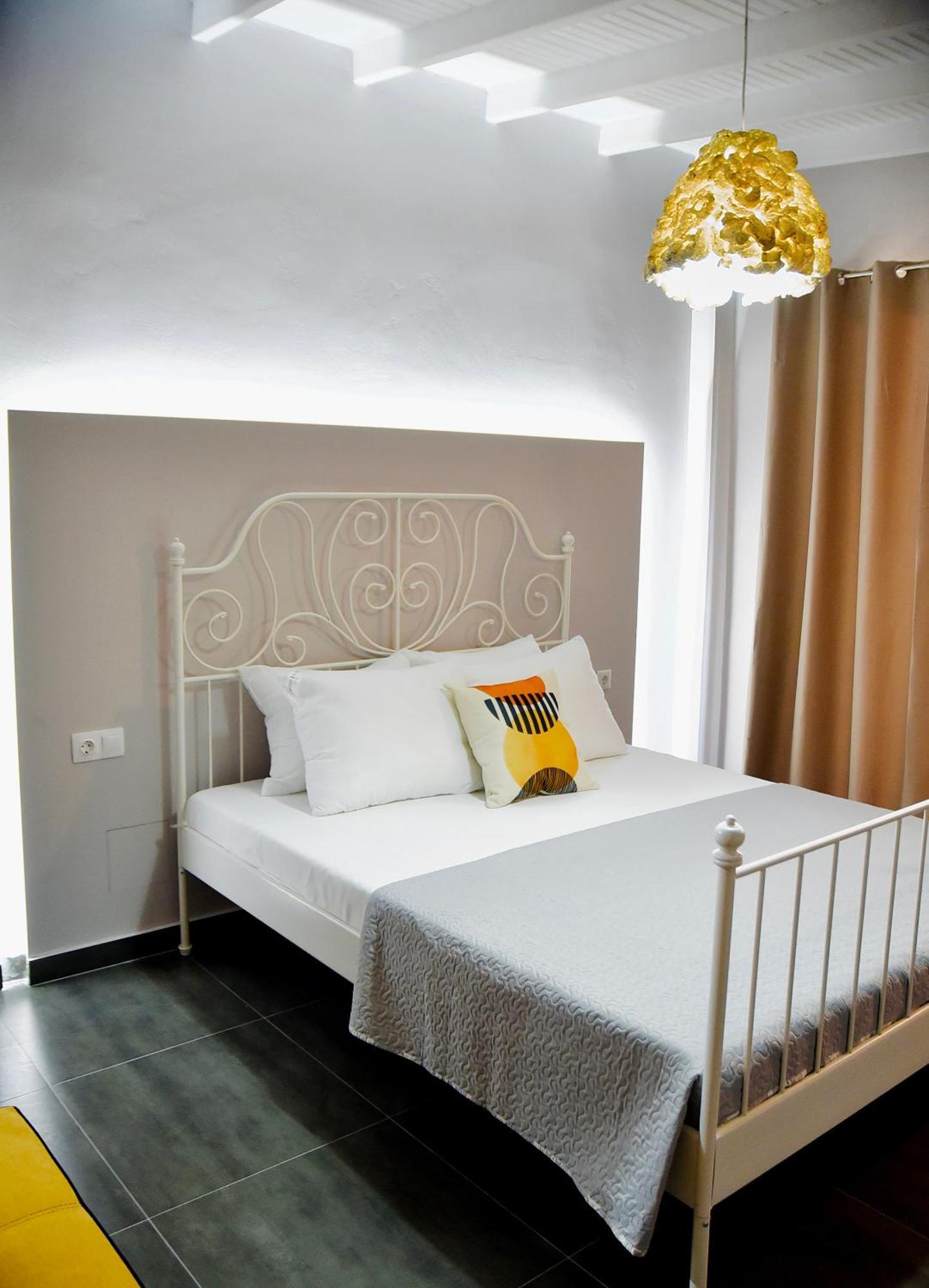 Room Nine 9 Beachfront Apartments Nea Kallikrateia エクステリア 写真