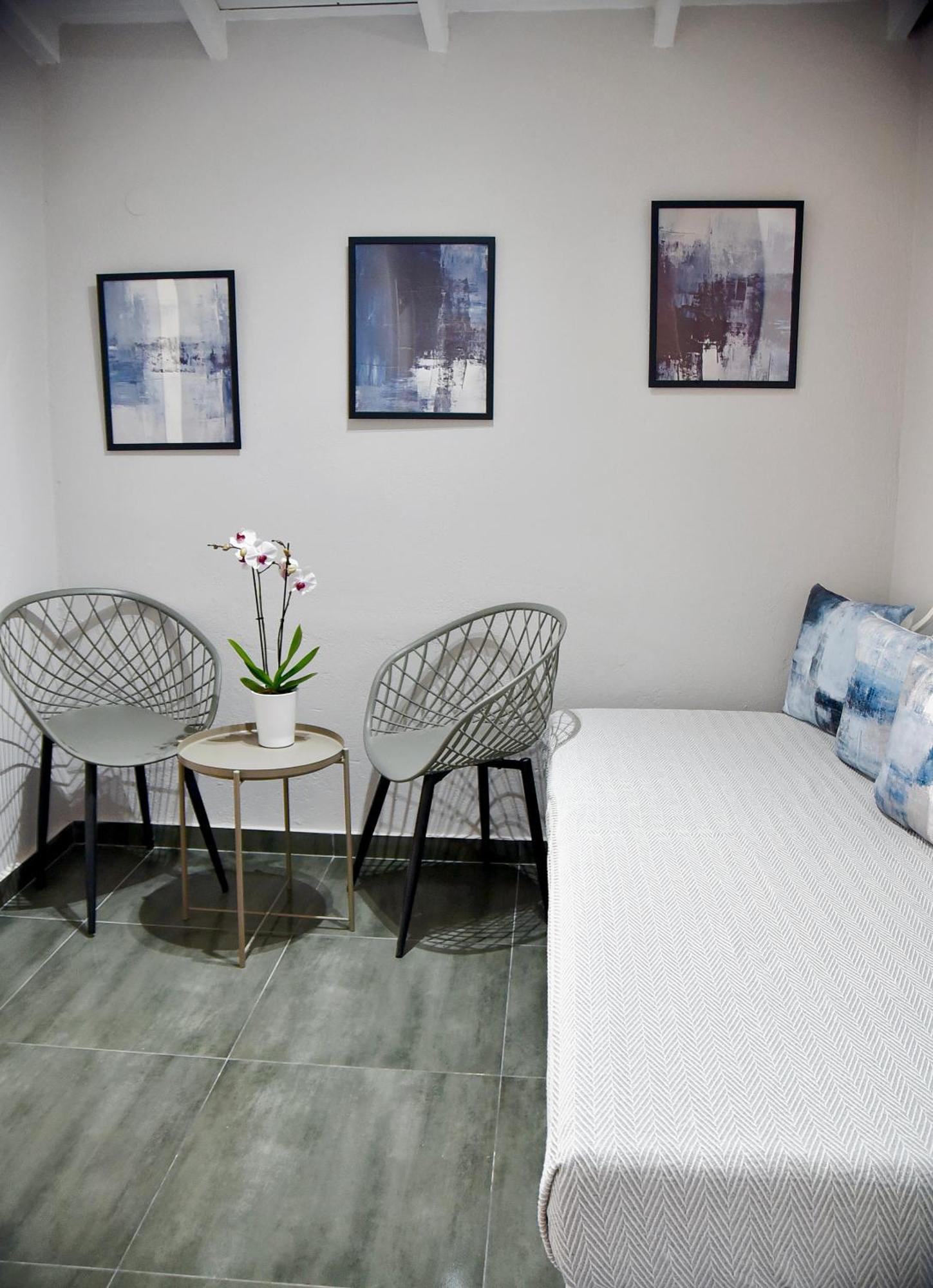 Room Nine 9 Beachfront Apartments Nea Kallikrateia エクステリア 写真