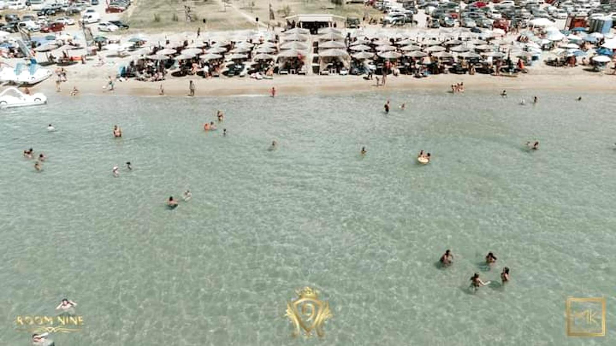 Room Nine 9 Beachfront Apartments Nea Kallikrateia エクステリア 写真